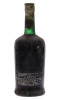 Lote 2015 - PORTO BARROS 1937 - Garrafa de Vinho do Porto, Colheita 1937, Aloirado Doce, Envelhecido em Casco, engarrafado em 1973, Barros, Almeida & Cª, Vila Nova de Gaia, (750ml aprox.). Nota: garrafa idêntica à venda por € 339. Consultar valor indicati - 2