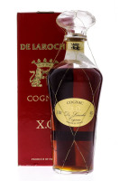 Lote 2024 - COGNAC DE LAROCHE XO - Garrafa de Cognac Francês, De Laroche XO, França, (700ml - 40%vol.). Nota: garrafa idêntica à venda por € 675,88 (£ 579,92). Em caixa de cartão original. Consultar valor indicativo em https://www.uvinum.co.uk/conac/cogna