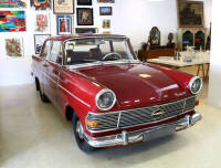 Lote 4000 - OPEL OLYMPIA REKORD P2 1700cc COUPÉ, 1962 - Veículo de duas portas de cor vermelha, ano de 1962, a gasolina, nacional. Inspecção sem anotações. Todo original, nomeadamente pintura e estofos (estes a precisarem de cuidados), com motor totalment