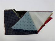 Lote 113 - Lote de 13 cortes de gravatas, estampados (italianas), em cores diversas, 100%poliester