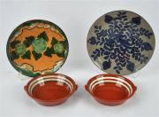 Lote 162 - Lote de 4 pratos de cerâmica, diversos, com diâmetros entre 20 cm e 30 cm Nota: usado