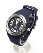 Lote 9 - RELÓGIO DI RAFA CLUB BY EUGÉNIO CAMPOS - Relógio de pulso, movimento quartz, com caixa de 44 mm em aço com escala rotativa, bracelete em borracha de cor azul marinho, mostrador azul com numeração árabe branca e ponteiros luminiscentes, 5 atm, com calendário, water resistant. PVP € 79,99. Nota: o mostrador pode ser removido e adaptado a várias braceletes. Novo. Em caixa original. Nota: http://www.eugeniocampos.pt/pt/marcas/relojoaria