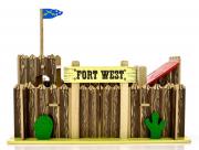 Lote 8 - FORT WEST - Da marca "Papo". Estrutura em madeira policromada, com bastantes pormenores. Forte idêntico encontra-se à venda por € 201 (USD$ 225), conversão do dia. Dim: 23x48x30 cm. Nota: Bem conservado. Consultar: https://www.amazon.com/Toy-Van-Papo-Fort-West/dp/B0006282MU