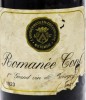 Lote 2001 - ROMANÉE CONTI 1923 - Garrafa de Vinho Tinto Francês, 1er Grand Vin de Bourgogne, J. Vandermeulen Decanniere, França, (750ml). Nota: garrafa com um preço médio de venda de € 8.610. Rótulo algo danificado. Romanée-Conti 1923 é considerado por mu - 3