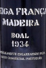 Lote 2025 - MADEIRA VEIGA FRANÇA 1934 - Garrafa de Vinho da Madeira, Boal 1934, (750ml). Nota: garrafa idêntica à venda por € 395. Especialmente engarrafado para Banco Comercial Português. Consultar valor indicativo em https://www.garrafeiranacional.com/1 - 3