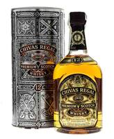 Lote 2398 - WHISKY CHIVAS REGAL 12 ANOS - Garrafa de Whisky, 12 Years Old, Premium Scotch Whisky, Chivas Brothers, Escócia (700ml - 40%vol). Nota: garrafa dos anos 1980s. Garrafa idêntica à venda por € 161,89. Em caixa de metal original. Consultar valor i