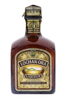 Lote 2427 - LICOR LOCHAN ORA - Garrafa de Licor de Whisky, Golden Loch, Chivas Brothers, Escócia, (750ml - 35%vol.).