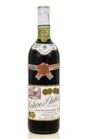 Lote 2429 - COLARES 1983 - Garrafa de Vinho Tinto, Reserva Velho, Colares Chitas 1983, António Bernardino Paulo da Silva, Azenhas do Mar, (750ml - 11%vol.). Nota: garrafa idêntica à venda por € 28,25. Consultar valor indicativo em https://www.uvinum.pt/vi