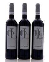 Lote 2512 - HERDADE DOS LAGOS RESERVA 2005 - 3 Garrafas de Vinho Tinto, Vinho Regional Alentejano, Syrah Reserva 2005, Herdade dos Lagos, Mértola, (750ml - 14,5%vol.)