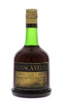 Lote 2572 - AGUARDENTE ALIANÇA VELHA - Garrafa de Aguardente Velha, Caves Aliança, Sangalhos, (750ml - 40%vol.)