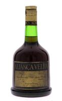 Lote 2604 - AGUARDENTE ALIANÇA VELHA - Garrafa de Aguardente Velha, Caves Aliança, Sangalhos, (750ml - 40%vol.)