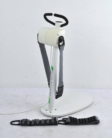 Lote 1236 - Tactiletonic BH Fitness, Celulite, com três cintas massagem massager Tactiletonic Pro da BH Fitness. Cada lugar tem suas próprias propriedades especiais. O equipamento funciona eficazmente, firma, relaxa, forma a silhueta, destruindo a celulit