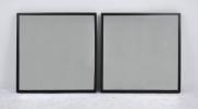 Lote 1297 - Lote de 2 espelhos com molduras de madeira lacadas a preto, com 70x71cm, Nota: usados com pequenos defeitos