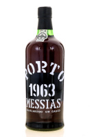 Lote 2009 - PORTO MESSIAS 1963 - Garrafa de Vinho do Porto, Envelhecido em Casco, Engarrafado em 1994, Sociedade Agrícola e Comercial dos Vinhos Messias, Vila Nova de Gaia, (750ml - 20%vol.). Nota: garrafa idêntica à venda por € 339,65. Consultar valor in