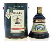 Lote 2010 - WHISKY BELL'S CHRISTMAS 1990 - Garrafa Decanter de Whisky, Old Scotch Whisky, (750ml - 43%vol.). Nota: garrafa idêntica à venda por € 178,91 (£ 159,95). Em caixa de cartão original. Consultar valor Indicativo em https://www.fairleys-wines.co.uk/scotch-whisky/bells-decanters/bells-decanter-christmas-1990