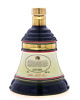 Lote 2010 - WHISKY BELL'S CHRISTMAS 1990 - Garrafa Decanter de Whisky, Old Scotch Whisky, (750ml - 43%vol.). Nota: garrafa idêntica à venda por € 178,91 (£ 159,95). Em caixa de cartão original. Consultar valor Indicativo em https://www.fairleys-wines.co.u - 3