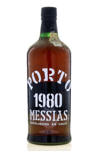 Lote 2151 - PORTO MESSIAS 1980 - Garrafa de Vinho do Porto, 1980, Engarrafado em 1995, Envelhecido em Casco, Sociedade Agrícola e Comercial dos Vinhos Messias, Vila Nova de Gaia, (750ml - 19%vol.). Nota: garrafa idêntica à venda por € 88,60. Consultar val