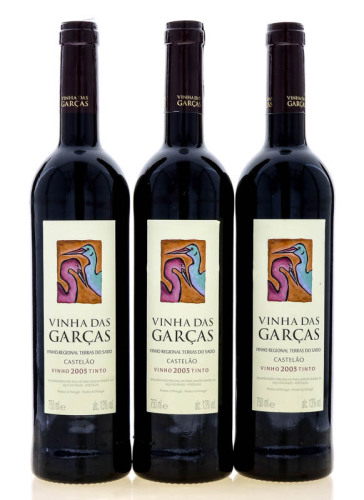 Lote 2164 - VINHA DAS GARÇAS 2005 - 3 Garrafas de Vinho Tinto Regional Terras do Sado, Vinha das Garças Castelão 2005, (750ml - 13%vol.)