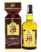 Lote 2190 - WHISKY J & B 15 ANOS - Garrafa de Whisky, J & B, 15 anos, Reserve, Finest Old Scotch, Justerini & Brooks, Produzido na Escócia, (700ml - 43%vol.). Nota: garrafa idêntica à venda por € 23. Em caixa de cartão original. Consultar valor indicativo em https://www.garrafeiranacional.com/j-b-justerini-brooks-15-anos.html