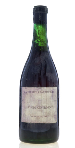 Lote 2216 - GARRAFEIRA PARTICULAR 1937 - Garrafa de Vinho Generoso, Garrafeira Particular, Colheita de 1937, (750ml)