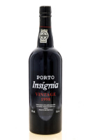 Lote 2383 - PORTO INSÍGNIA VINTAGE 1998 - Garrafa de Vinho do Porto, Vintage 1998, Engarrafado em 2001, Vallegre Vinhos do Porto, Pinhão, (750ml - 20%vol.)