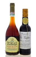 Lote 2463 - GARRAFAS DIVERSAS - Conjunto de 2 garrafas composto por uma garrafa de Manzanilla, La Guita, Hijos de Rainera Perez Marin, Espanha, (375ml - 15%vol.) e uma garrafa de Tokaji 1996, Szamorodni, Sweet, Hungria, (500ml - 13%vol.)