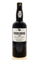 Lote 2480 - PORTO OSBORNE VINTAGE 1985 - Garrafa de Vinho do Porto, Vintage 1985, Engarrafado em 1988, Osborne Portugal, Vila Nova de Gaia, (750ml - 20,5%vol.). Nota: garrafa idêntica à venda por € 69,67 (USD 79). Consultar valor indicativo em https://www