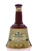 Lote 2628 - WHISKY BELL'S - Garrafa decanter de whisky, Old Scotch Whisky, Specially Selected, Arthur Bell & Sons, Scotland, (378ml)