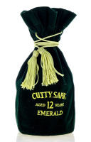 Lote 2655 - WHISKY CUTTY SARK EMERALD 12 ANOS - garrafa de Whisky, Scots Whisky, Aged 12 Years, Emerald, Berry Bros & Rudd, Escócia, (700ml-43%vol). Nota: garrafa idêntica à venda por € 79,95. Em saco de veludo original. Apresenta perda. Consultar valor i