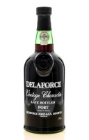 Lote 2768 - PORTO DELAFORCE VINTAGE CHARACTER - Garrafa de Vinho do Porto, Vintage Character, Late Bottled, Delaforce Sons & Cª, (750ml). Nota: garrafa idêntica à venda por € 89,79. Consultar valor indicativo em https://www.agarrafeiradefatima.pt/en/Rarit