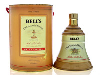 Lote 2781 - WHISKY BELL'S - Garrafa decanter de whisky, Old Scotch Whisky, Arthur Bell & Sons, Scotland, (750m l - 43%vol.). Nota: garrafa idêntica à venda por € 121,16 (USD138). Em caixa de cartão original. Consultar valor indicativo em https://www.world