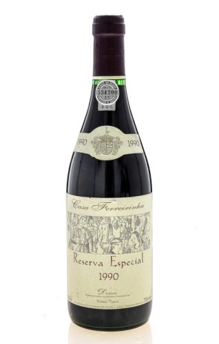 Lote 2792 - FERREIRINHA RESERVA ESPECIAL 1990 - Garrafa de Vinho Tinto, Reserva Especial Colheita 1990, A.A. Ferreira, Vila Nova Gaia, (750ml - 12%vol.). Nota: garrafa idêntica à venda por € 199. Consultar valor indicativo em https://www.garrafeiranaciona