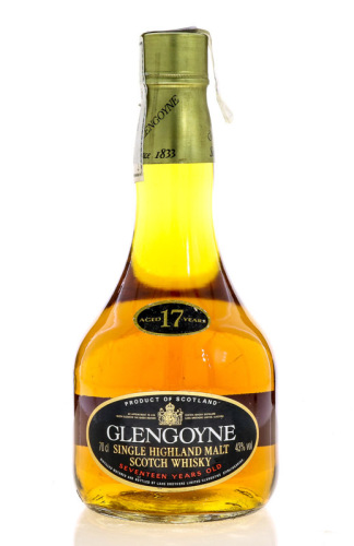 Lote 2793 - WHISKY GLENGOYNE 17 ANOS - Garrafa de Whisky, Single Highland Malt, Lang Brothers, Escócia, (700ml - 43%vol). Nota: garrafa idêntica à venda por € 195. Consultar valor indicativo em https://bestofwines.com/best-whisky/glengoyne-17-years-pear-s