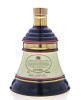 Lote 2797 - WHISKY BELL'S CHRISTMAS 1991 - Garrafa Decanter de Whisky, Old Scotch Whisky, Extra Special, (750ml - 43%vol). Nota: garrafa semelhante à venda por € 96,85 (£ 85,00) conversão ao dia. Em caixa de cartão original. Consultar valor indicativo em  - 3