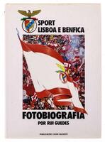 Lote 992 - SPORT LISBOA E BENFICA, FOTOBIOGRAFIA, - Por Rui Guedes, 1987, Pub. Dom Quixote-Lisboa. Encadernação cartonada. Profusamente ilustrado. Nota: sinais de manuseamento e desgastes