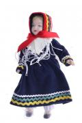 Lote 17 - MINIATURA BONECA DE PORCELANA - Noruega, boneca em porcelana de colecção vestida com roupas representativas dos trajes regionais do seu pais. Dim: 22 cm (aprox.). Nota: apresenta sinais de uso