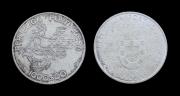 Lote 5 - MOEDAS DE 1000 ESCUDOS EM PRATA - Lote composto por 2 moedas de 1000 escudos em prata. Peso total: 54,9 g. Dim: 4 cm (diâmetro). Nota: Belas