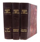 Lote 198 - PIERRE GIAN - HISTOIRE DES LITTÉRATURES GÉNÉRAL - 3 volumes - Ano 1961. Exemplares profusamente ilustrados (contém centenas de fotografias impressas de pessoas, sítios, documentação, entre outros). Fabulosas encadernações em meia francesa de pele com nervuras e dourados nas lombadas. Muito procurados