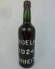 Lote 797 - Lote de 1 garrafa de Vinho da Madeira, VERDELHO de 1924, Barbeito. Vinho raro e de grande qualidade. Para coleccionador. Nota: pequenas falhas no lacre.