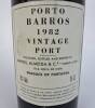 Lote 802 - Lote de Garrafa de Vinho do Porto, Barros, 1982 Vintage Port, para coleccionador. - 3