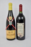 Lote 954 - Lote de 2 garrafas de Vinho de 1,5 Lt, composto por garrafa de Quinta de S. Francisco, colheita de 1999, Óbidos e garrafa da Quinta das Cerejeiras, Reserva de 1995, Óbidos.