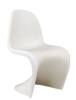 Lote 5795 - CADEIRAS VERNER PANTON - Conjunto de 3 cadeiras, reproduções das cadeiras do designer Verner Panton, modelo Vitra Pant chair de 1960. Conjunto de 3 cadeiras originais com valor de € 822 (€ 274 valor unitário). Em polipropileno branco. Dim: 83x - 2