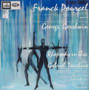 Lote 5 - FRANCK POURCEL, RHAPSODY IN BLUE - Disco vinil LP 33 Rpm. Encontram-se edições idênticas à venda por €20,00. Consultar valor indicativo em https://www.discogs.com/sell/item/969631497. Nota: Capa com sinais de uso e desgaste, pode apresentar riscos ou empeno. Não testado