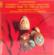 Lote 104 - RACHMANINOFF, CONCERTO Nº2 PARA PIANO - Disco vinil LP 33 Rpm. Encontram-se edições idênticas à venda por €18,00. Consultar valor indicativo em https://www.discogs.com/sell/item/452779653. Nota: Capa com sinais de uso, pode apresentar riscos ou empeno. Não testado