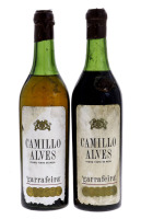 Lote 2058 - CAMILO ALVES GARRAFEIRA - 2 Garrafas de Vinho Tinto de Mesa, "Garrafeira", Camilo Alves, (700ml aprox.). Nota: garrafas antigas, uma apresenta descoloração do vinho