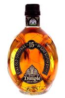 Lote 2070 - WHISKY DIMPLE 15 ANOS- Garrafa de Whisky,15 Years Old, (700ml - 40%vol). Nota: garrafa idêntica à venda por € 46,57. Consultar valor indicativo em https://www.masterofmalt.com/whiskies/haig-dimple-15-year-old-whisky/