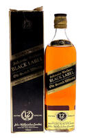 Lote 2092 - WHISKY JOHNNIE WALKER BLACK LABEL 12 ANOS - Garrafa de Whisky, Extra Especial, Old Scotch Whisky, Escócia. (750ml - 43%vol). Nota: em caixa de cartão original