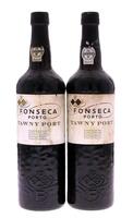 Lote 2206 - PORTO FONSECA - 2 garrafas de Vinho do Porto, Fonseca Tawny Port, Fonseca Guimaraens, Porto, (750ml - 20%vol.). Nota: garrafas bastante antigas. Feito a partir de castas seleccionadas na região do Alto Douro e envelhecido em cascos de madeira.