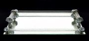 Lote 9 - TABULEIRO ART DECO - De formato rectangular com base em espelho, elementos em metal cromado e pegas e laterais em vidro espiralado. Dim: 7x43x29 cm. Nota: sinais de uso e ligeiras falhas