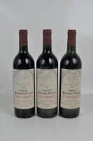 Lote 1170 - Lote de três garrafas de vinho tinto "Chateau Magnan.Figeac"St.Emilion Grand Cru - 1988 Nota: rótulos manchados.